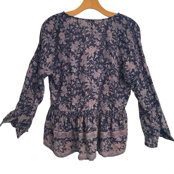 Lucky Brand Womens V-Neck Batik Floral Peplum Top Sz Small Stretch Dark Navy - Picture 8 of 12